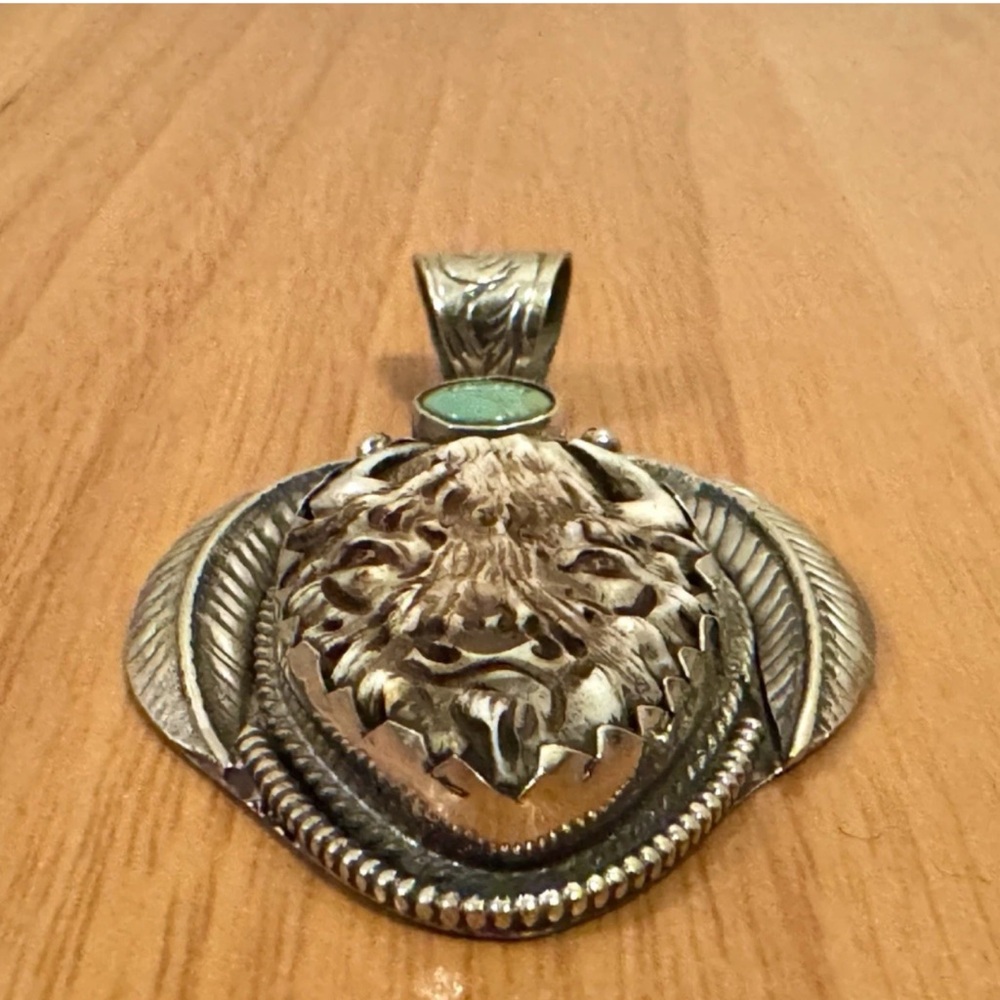 Hand Carved Bone Pendant,Bison Face Art,Green Turquoise & Silver,3”inch,26grams - Picture 6 of 9
